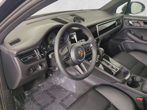 New 2026 Porsche Macan S image 4