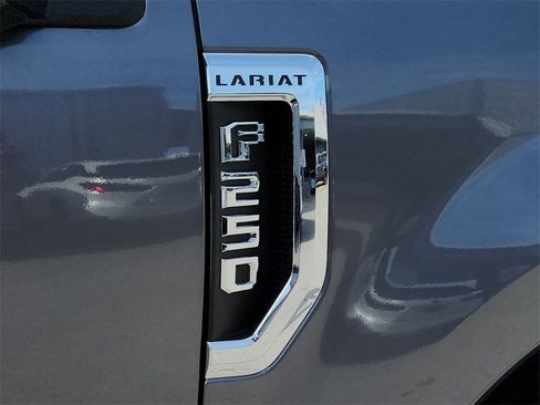 Used 2021 Ford F250 Lariat w/ Lariat Ultimate Package image 10