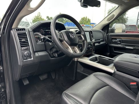 Used 2018 RAM 2500 Laramie w/ Off Road Package image 9