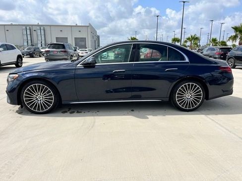 New 2026 Mercedes-Benz E 350 4MATIC Sedan image 4