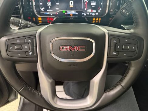 Used 2025 GMC Sierra 1500 SLT AWD/4WD image 16