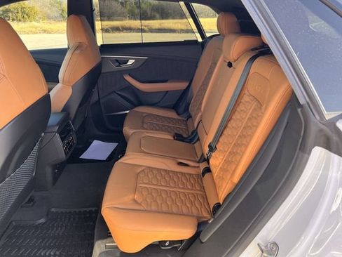 Used 2023 Audi RS Q8 image 28