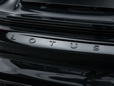Used 2025 Lotus Emira RWD image 41