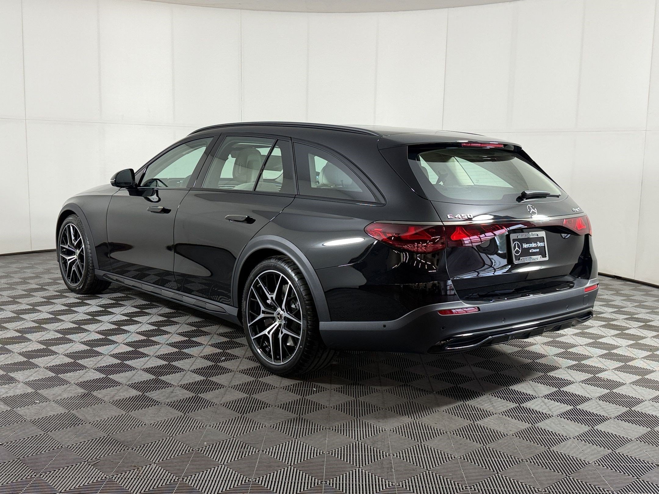 New 2027 Mercedes-Benz E 450 4MATIC All-Terrain Wagon image 3
