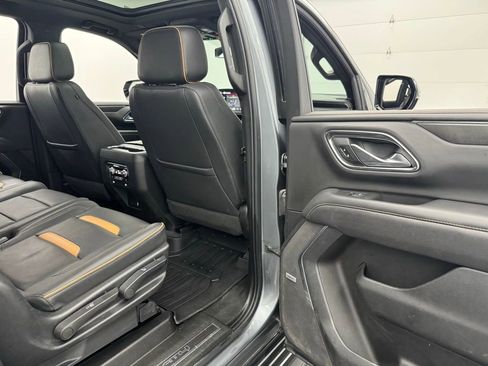 Used 2022 GMC Yukon XL AT4 image 41