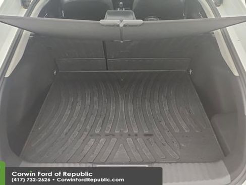 Used 2025 Toyota Prius AWD image 21