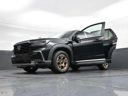 Used 2023 Honda Pilot EX-L image 39