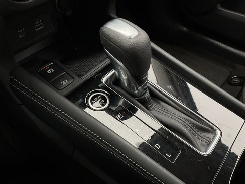 Used 2023 Nissan Kicks SV FWD image 35