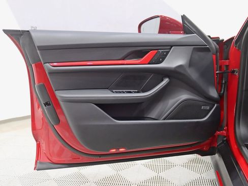 Used 2023 Porsche Taycan 4S w/ Premium Package image 32