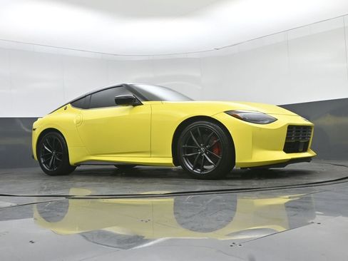 Used 2023 Nissan Z Performance w/ Floor Mat Package (L93) image 46