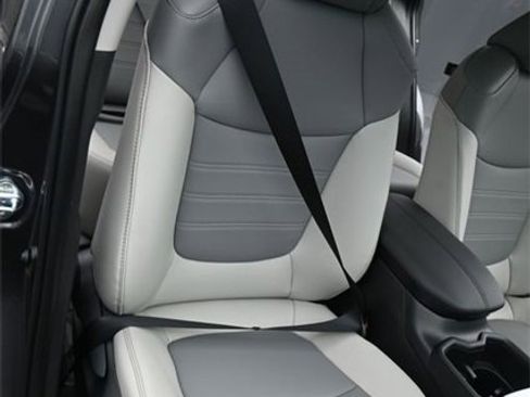 New 2025 Toyota RAV4 XLE Premium image 16