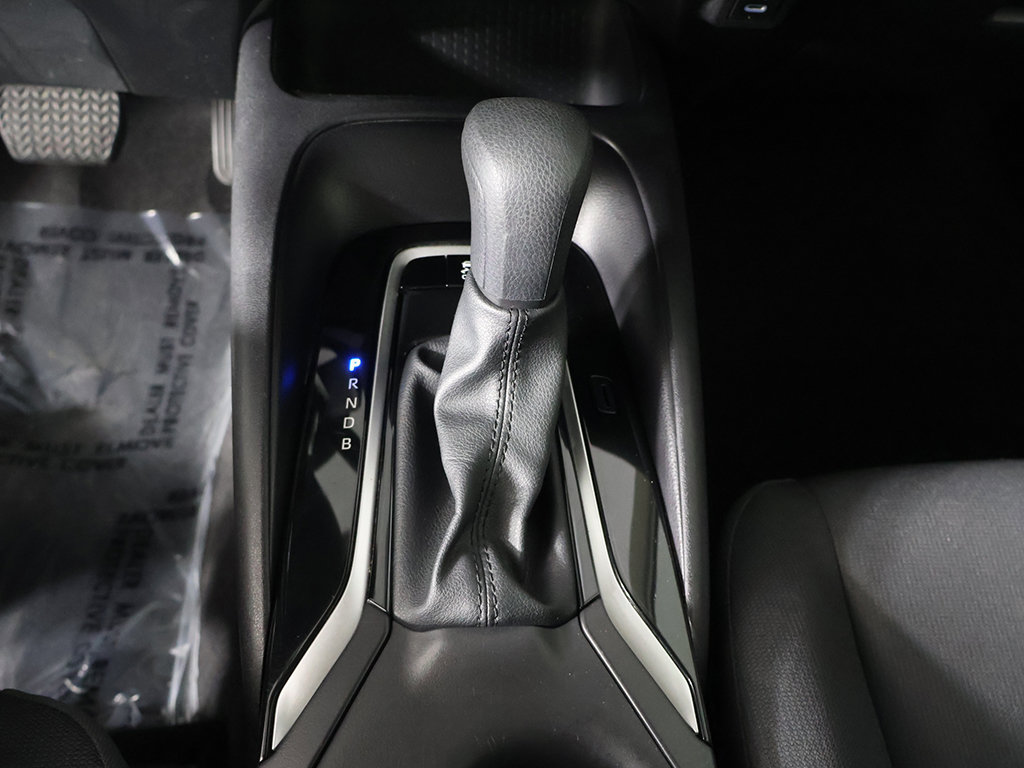 Used 2025 Toyota Corolla LE FWD image 39