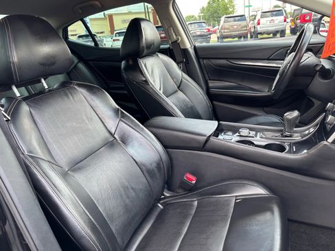 Used 2020 Nissan Maxima 3.5 SV w/ Floor Mat Group image 11