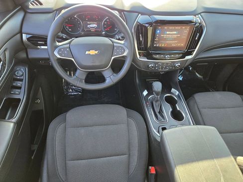 Used 2023 Chevrolet Traverse LT FWD image 12