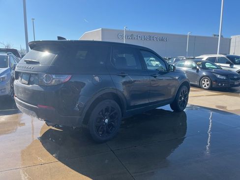Used 2017 Land Rover Discovery Sport HSE image 3