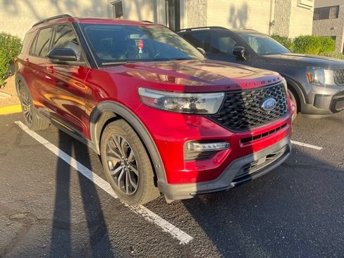 Used 2020 Ford Explorer ST w/ Premium Technology Package AWD/4WD image 4