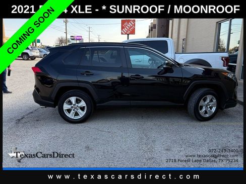 Used 2021 Toyota RAV4 XLE image 5