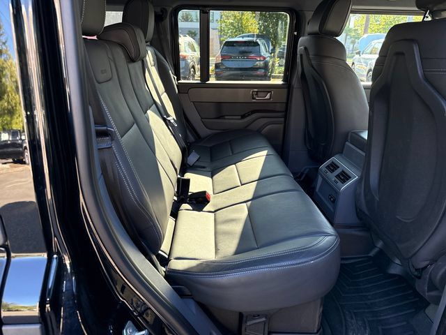 Used 2025 INEOS Grenadier Station Wagon AWD/4WD image 10