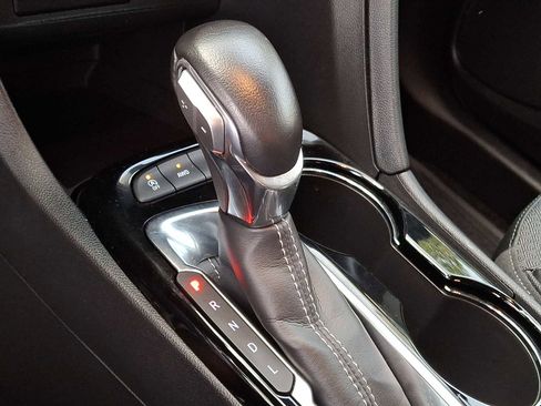 Used 2022 Buick Encore GX Preferred w/ Cold Weather Comfort Package image 11