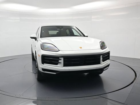 Used 2026 Porsche Cayenne E-Hybrid Coupe AWD/4WD image 33