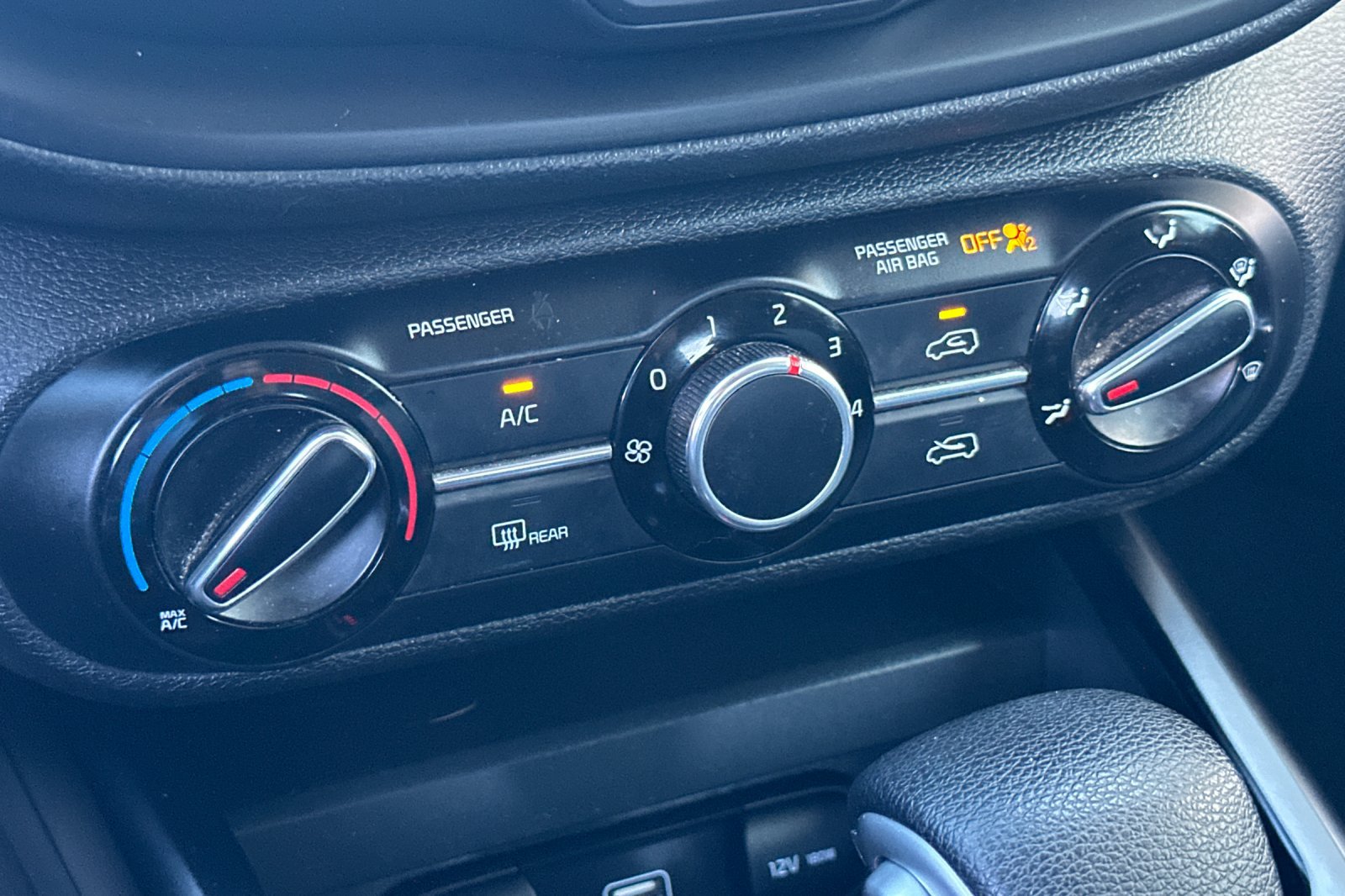 Used 2022 Kia Soul LX FWD image 21
