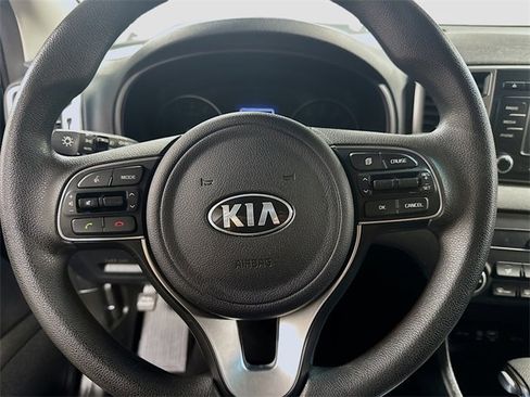 Used 2019 Kia Sportage LX image 18