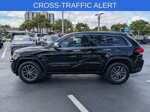 Used 2018 Jeep Grand Cherokee Limited RWD image 4
