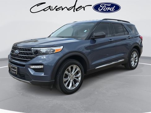Used 2021 Ford Explorer XLT w/ Equipment Group 202A image 1