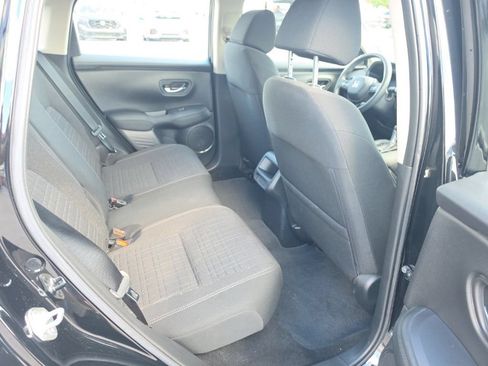 Certified 2023 Honda HR-V LX image 29