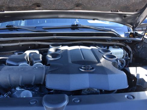 Used 2019 Toyota 4Runner Limited image 35