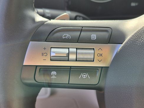 Used 2024 Hyundai Kona Limited AWD/4WD image 29