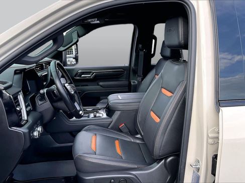 Used 2026 GMC Sierra 2500 AT4 w/ AT4 Premium Plus Package AWD/4WD image 8