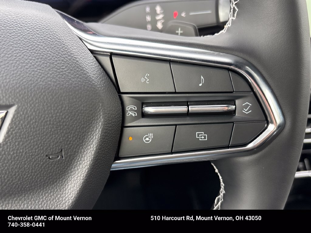 New 2027 Chevrolet Traverse LT w/ LPO, Floor Liner Package AWD/4WD image 35