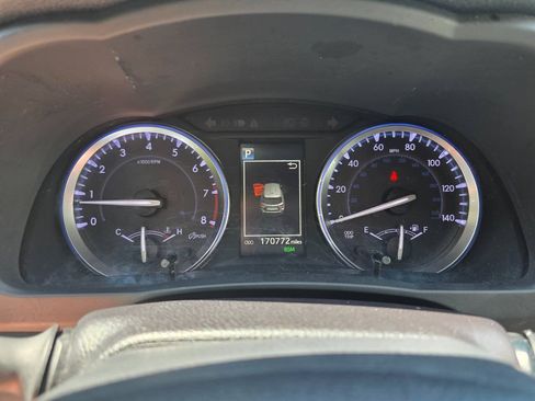 Used 2018 Toyota Highlander XLE FWD image 16