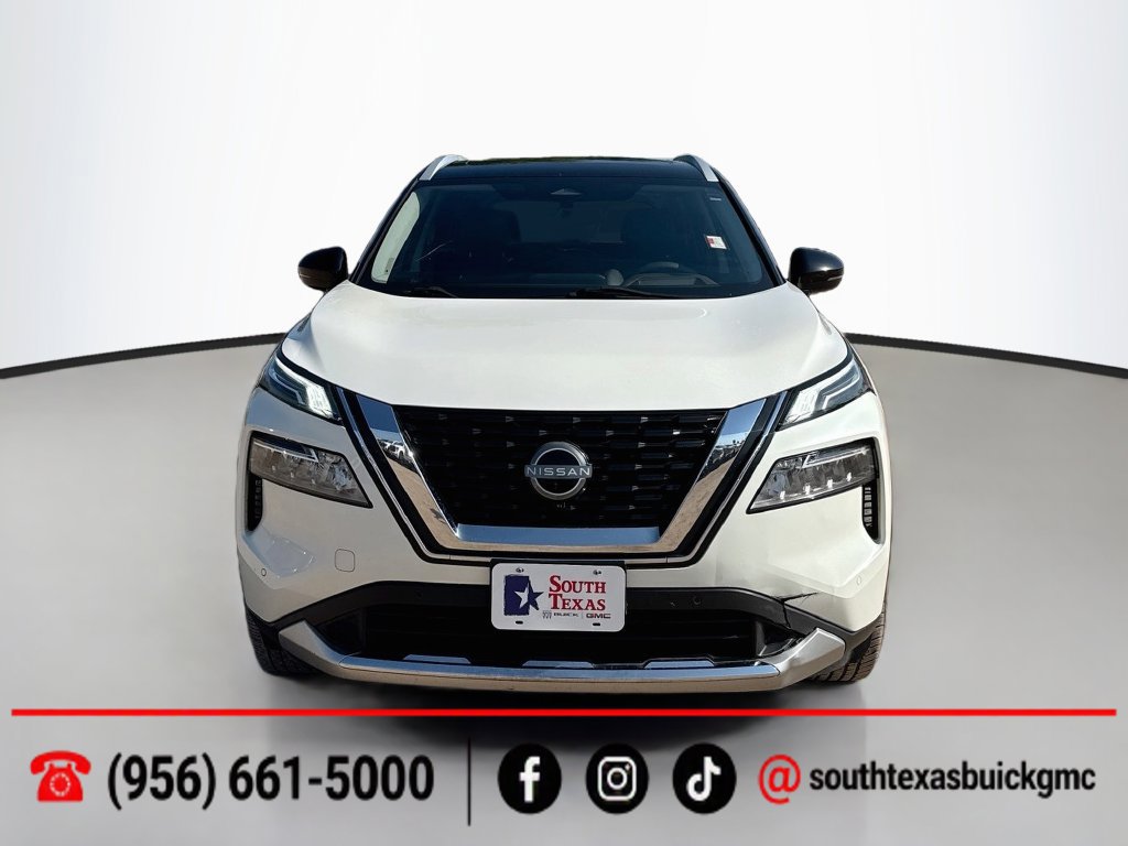 Used 2023 Nissan Rogue Platinum w/ Platinum Premium Package FWD image 2
