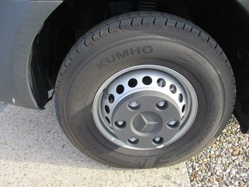 Used 2023 Mercedes-Benz Sprinter 3500 image 19