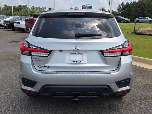 Used 2021 Mitsubishi Outlander Sport ES FWD image 11