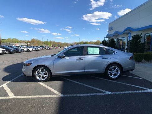 Used 2023 Honda Accord LX image 10