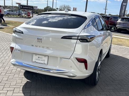 New 2025 Buick Envista Avenir image 6