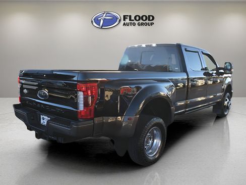 Used 2017 Ford F350 King Ranch w/ King Ranch Ultimate Package image 4