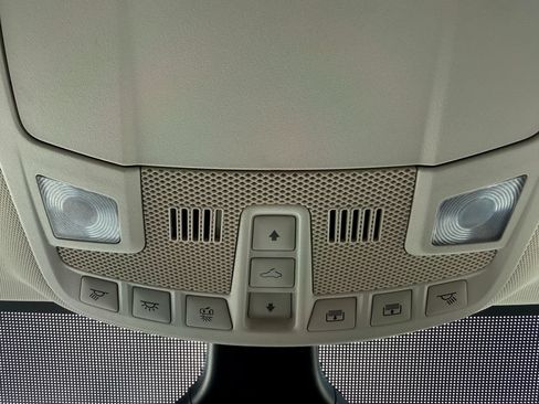Used 2024 Ford Edge Titanium AWD/4WD image 34