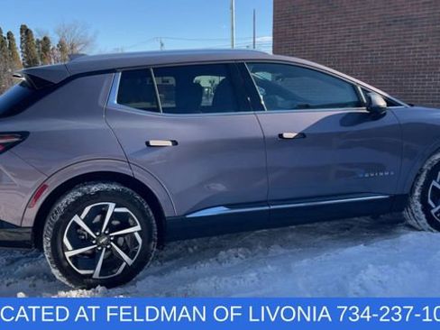 Used 2024 Chevrolet Equinox EV LT image 8