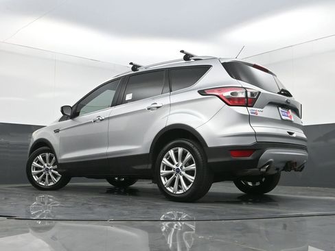 Used 2017 Ford Escape Titanium image 28