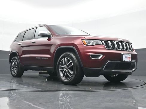 Used 2019 Jeep Grand Cherokee Limited image 24