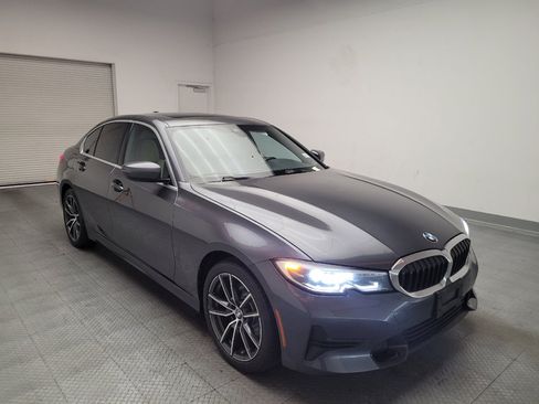 Used 2021 BMW 330i Sedan w/ Convenience Package RWD image 13