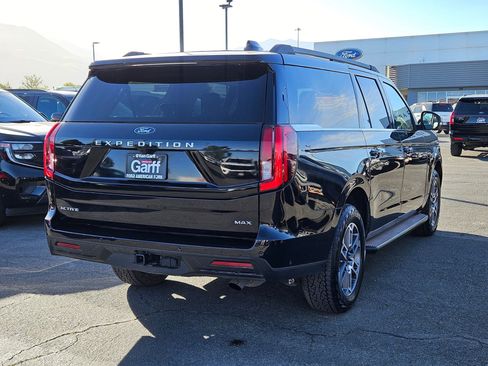 Used 2025 Ford Expedition Max Active AWD/4WD image 3