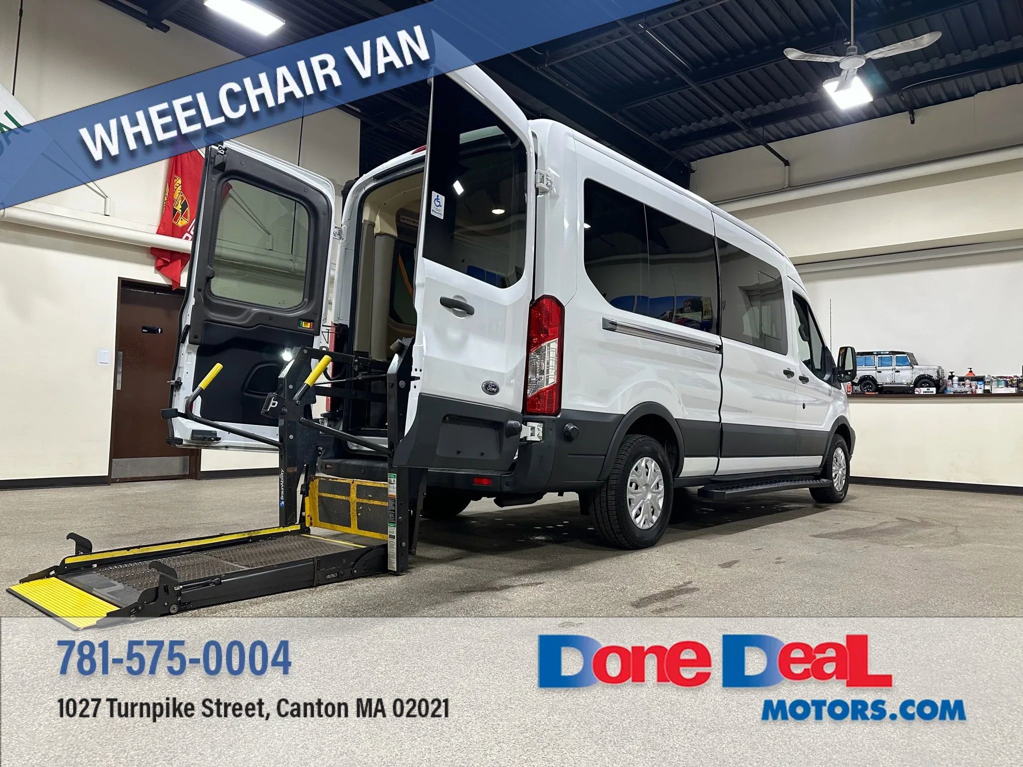 Used 2015 Ford Transit 250 148 Medium Roof RWD image 1