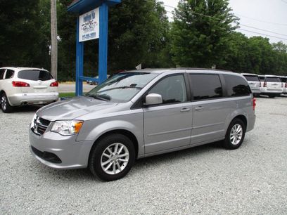 Used 2016 Dodge Grand Caravan SXT w/ Rear Park Assist Package