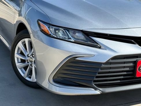 Used 2024 Toyota Camry LE FWD image 4