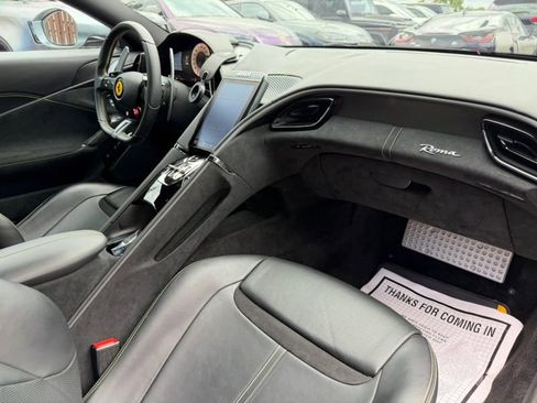 Used 2021 Ferrari Roma RWD image 24